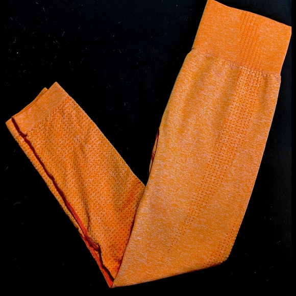 CROSS1946 Pants - NWOT Orange Seamless Compression Leggings
